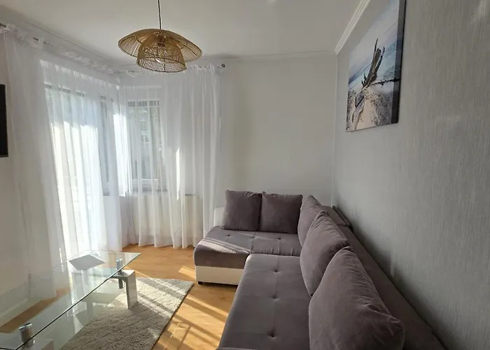 Apart Home